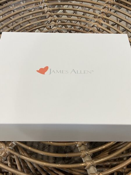 1.03 Carat D VVS2 Round Lab Grown Diamond Ring - Image 5