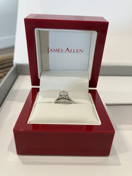 1.03 Carat D VVS2 Round Lab Grown Diamond Ring - Image 6