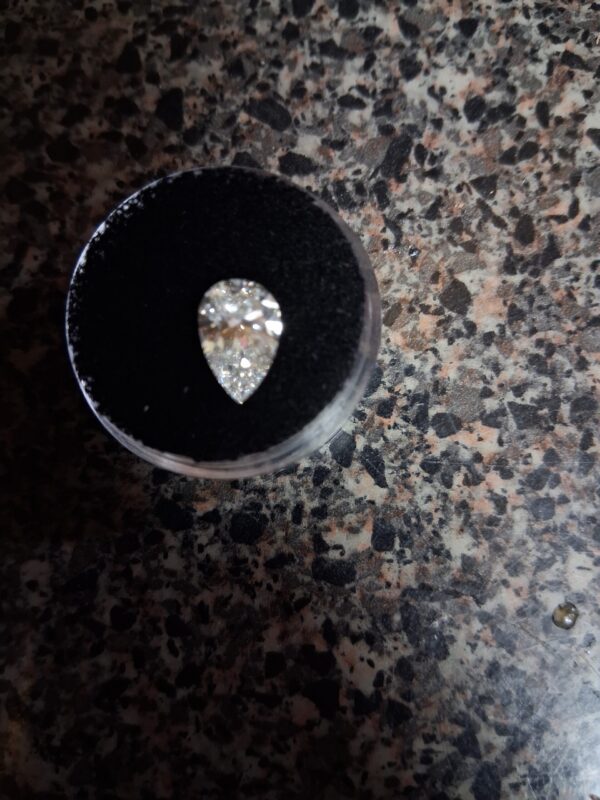 IGI 2.10 Carat G VVS2 Pear Lab Grown Diamond Loose Diamond - Image 6