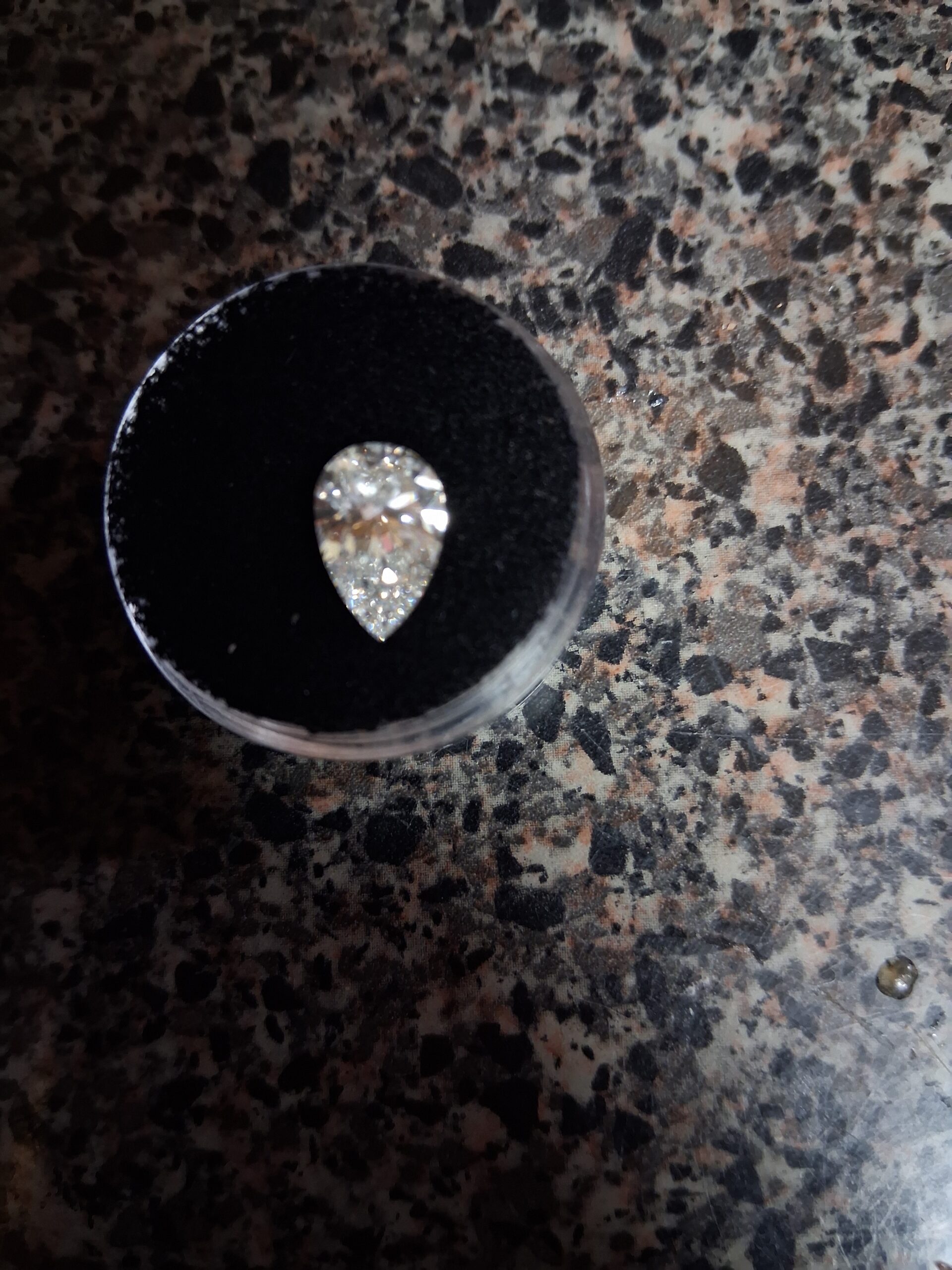 IGI 2.10 Carat G VVS2 Pear Lab Grown Diamond Loose Diamond - Image 6