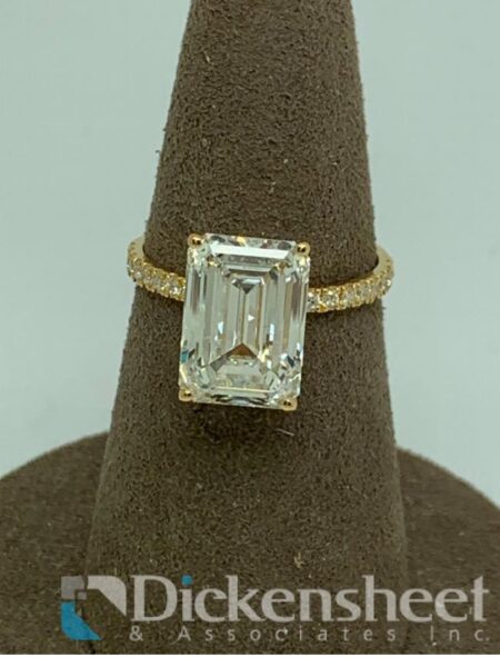 IGI 5.01 Carat F VVS1 Emerald Lab Grown Diamond Ring - Image 5