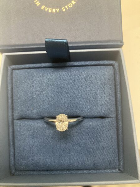 GCAL 1 Carat G VS1 Oval Lab Grown Diamond Ring