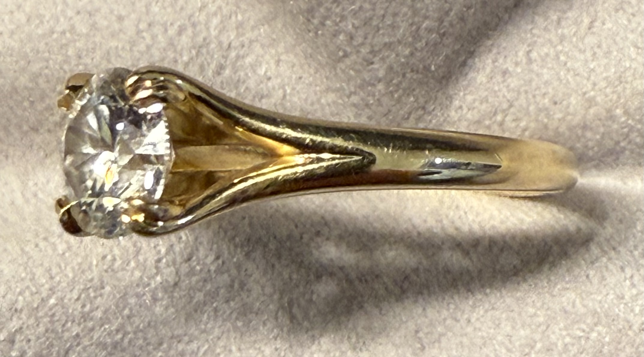 IGI 1.51 Carat G VS1 Round Lab Grown Diamond Ring - Image 5