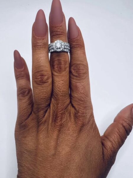 2.25 Carat I I1 Round Natural Diamond Ring - Image 4