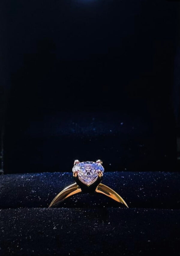 IGI 1.5 Carat D VVS1 Round Lab Grown Diamond Ring - Image 8