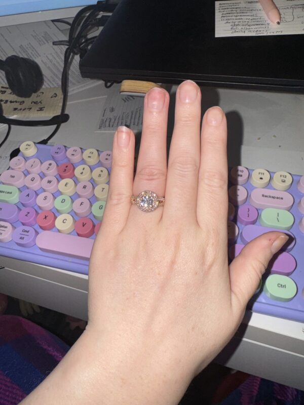 GCAL .88 Carat F VS1 Round Lab Grown Diamond Ring - Image 2