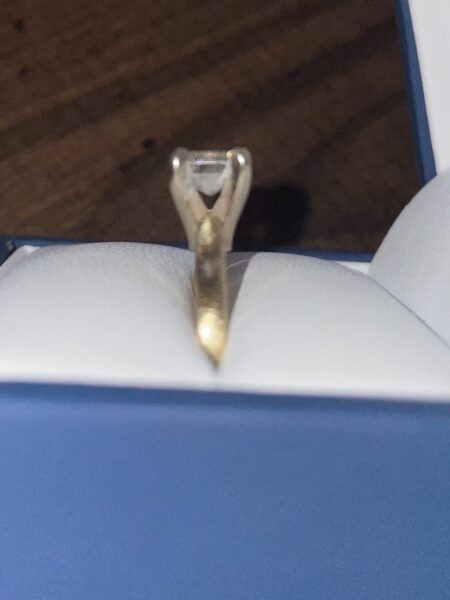 IGI 1.5 Carat H VS2 Emerald Lab Grown Diamond Ring - Image 3