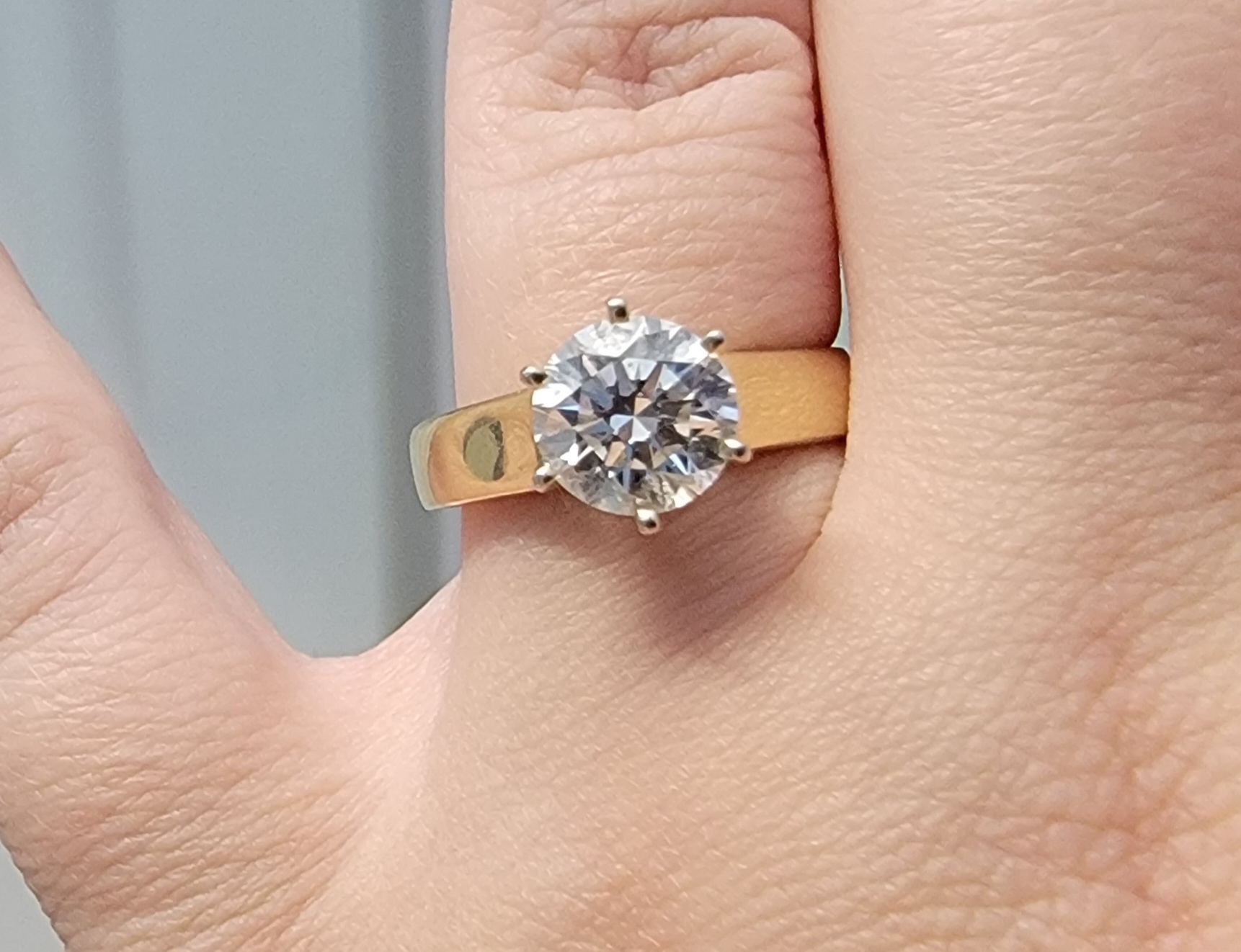 IGI 1.62 Carat I VS1 Heart Lab Grown Diamond Ring - Image 1