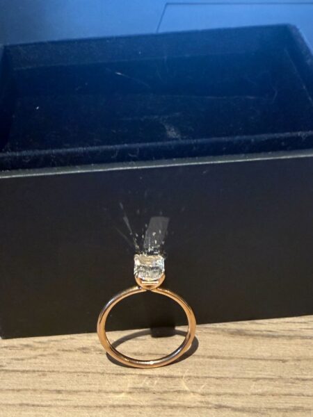 IGI 1.73 Carat F VS1 Radiant Lab Grown Diamond Ring - Image 5
