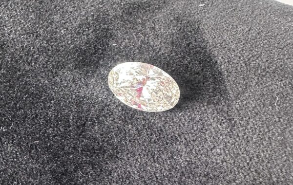 IGI 5.39 Carat G VS1 Oval Lab Grown Diamond Loose Diamond - Image 4