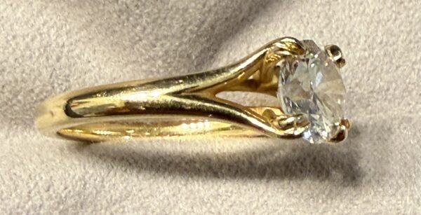 IGI 1.51 Carat G VS1 Round Lab Grown Diamond Ring - Image 4