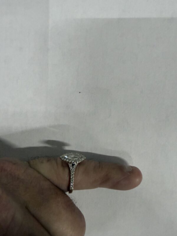 IGI 1.03 Carat G VVS1 Marquise Lab Grown Diamond Ring - Image 3