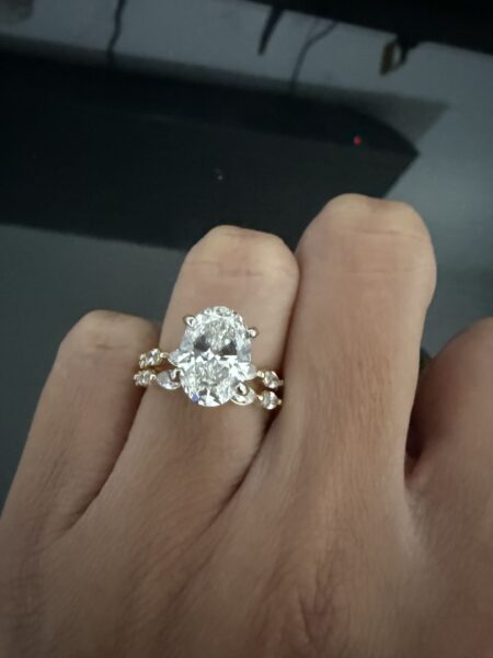 IGI 3 Carat F VS2 Oval Lab Grown Diamond Ring - Image 3
