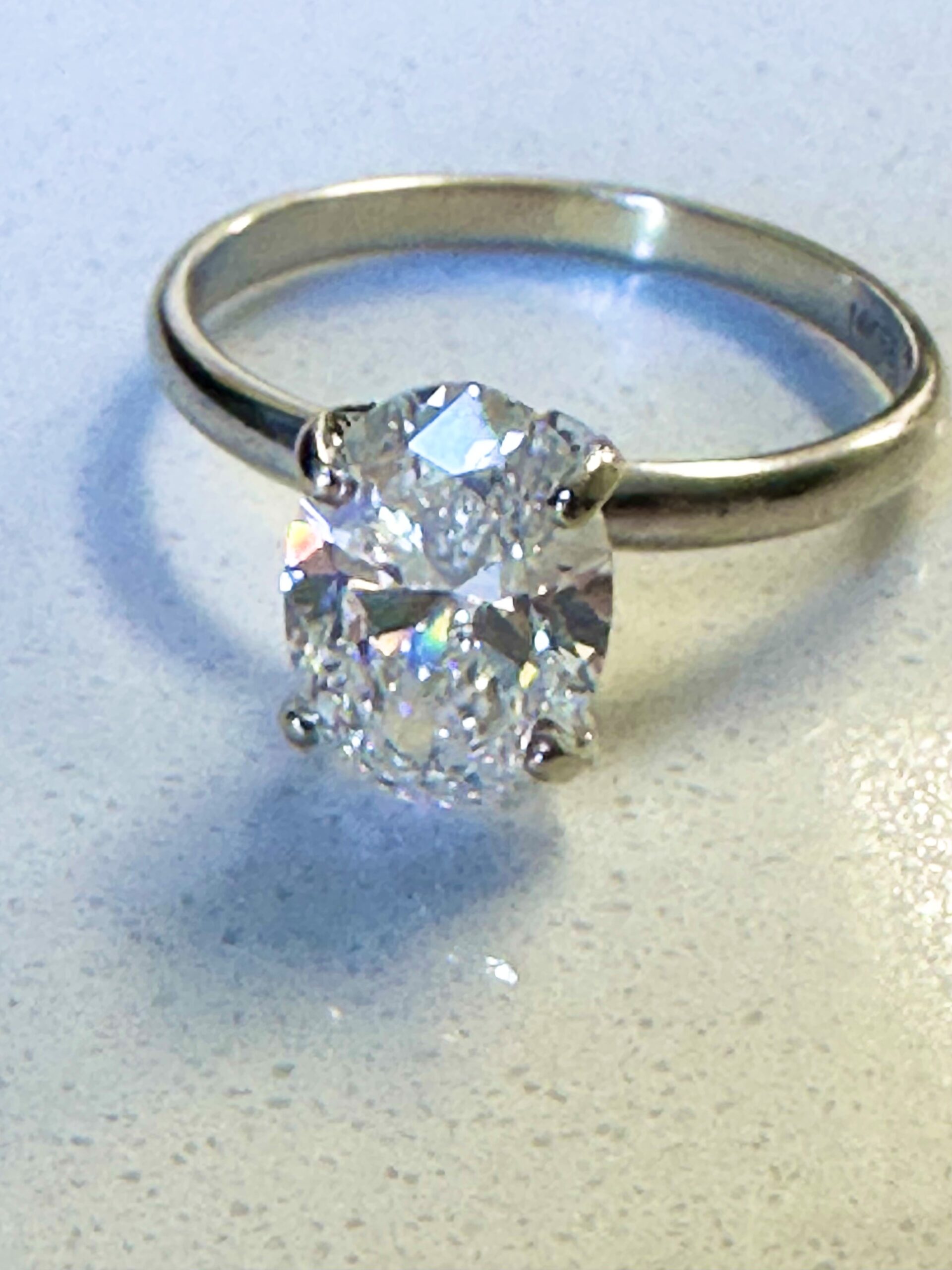 1.91 Carat D VVS2 Oval Lab Grown Diamond Ring - Image 11