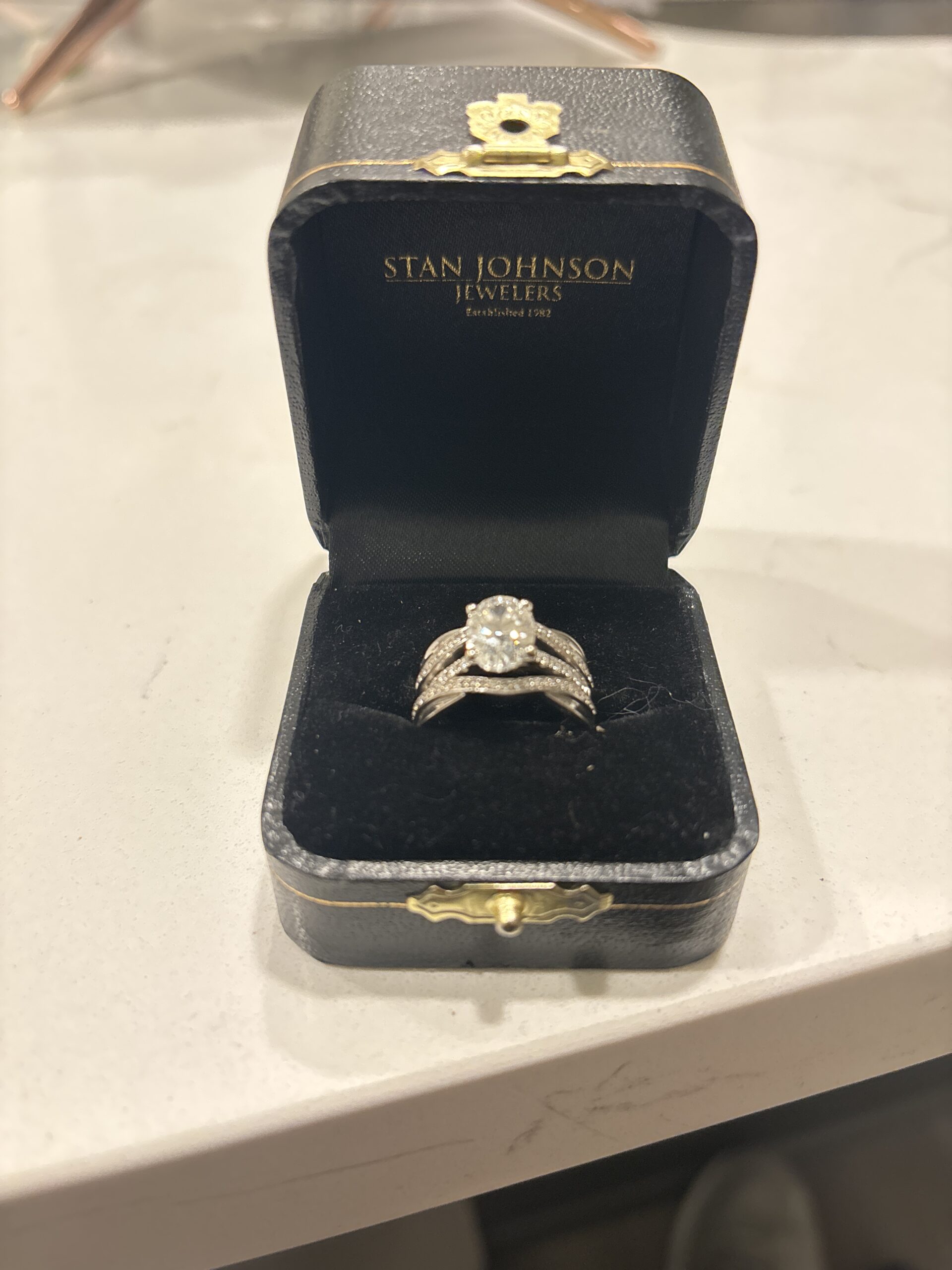 IGI 2.05 Carat F VS1 Oval Lab Grown Diamond Ring