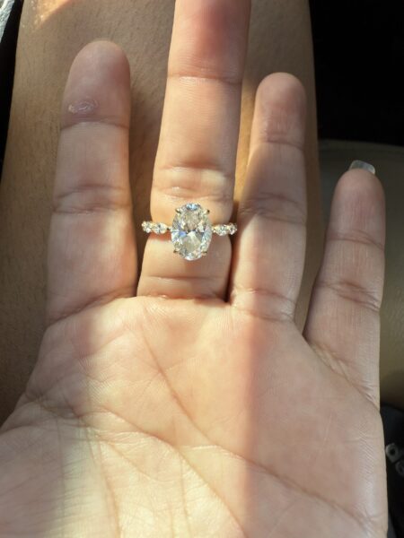 IGI 2.58 Carat D VS1 Oval Lab Grown Diamond Ring