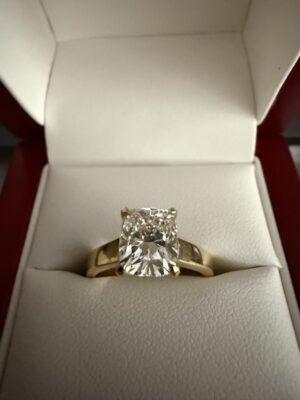 GCAL 2.5 Carat G VS1 Cushion Lab Grown Diamond Ring