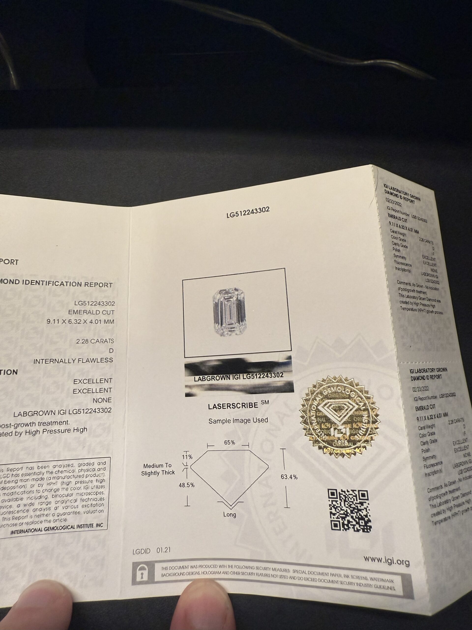 IGI 2.28 Carat D IF Emerald Lab Grown Diamond Ring - Image 8