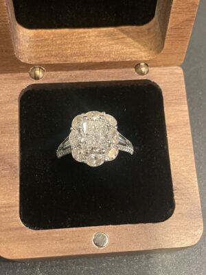 Not Sure/Unknown 2.51 Carat G VVS2 Cushion Lab Grown Diamond Ring