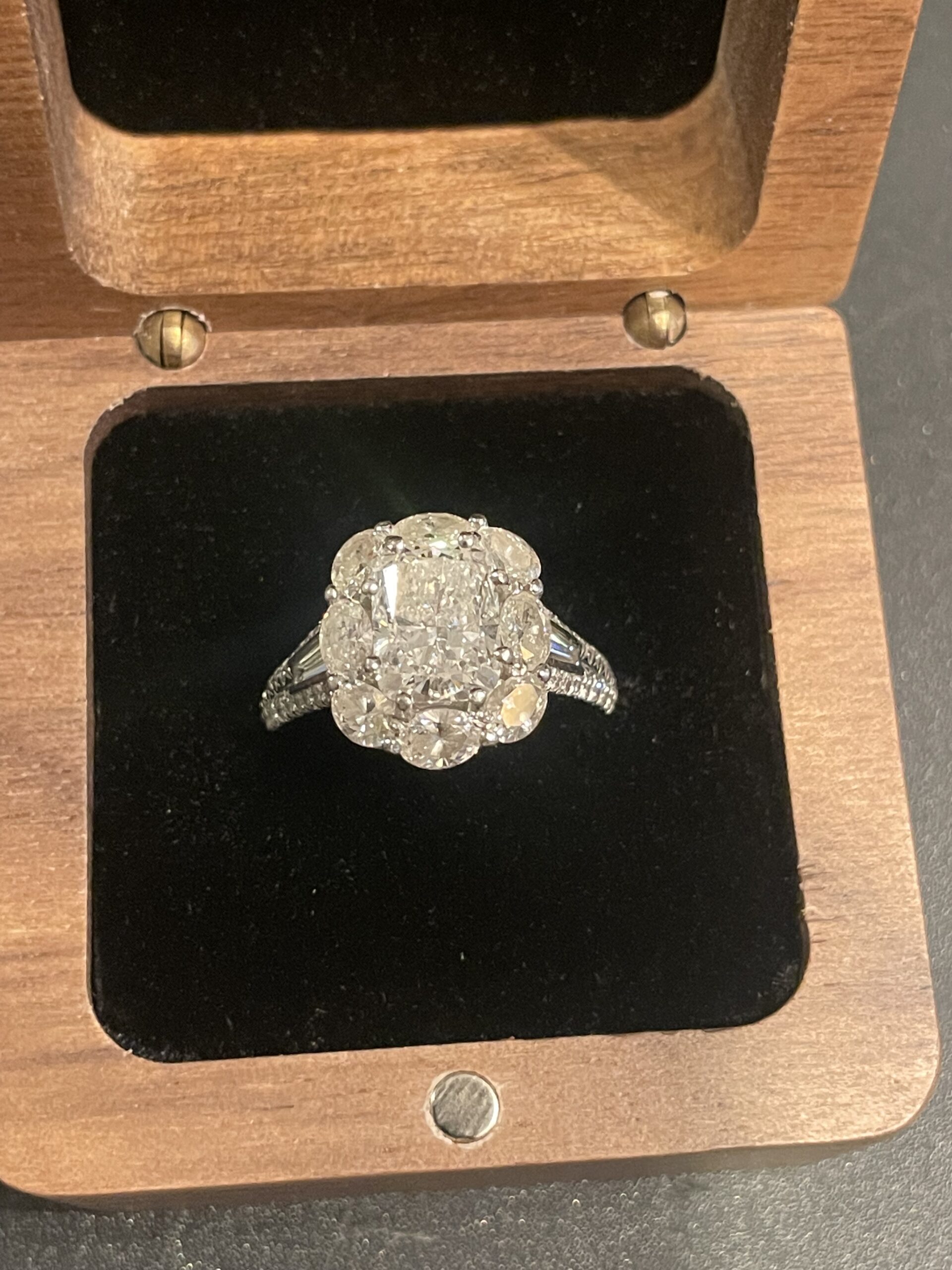Not Sure/Unknown 2.51 Carat G VVS2 Cushion Lab Grown Diamond Ring