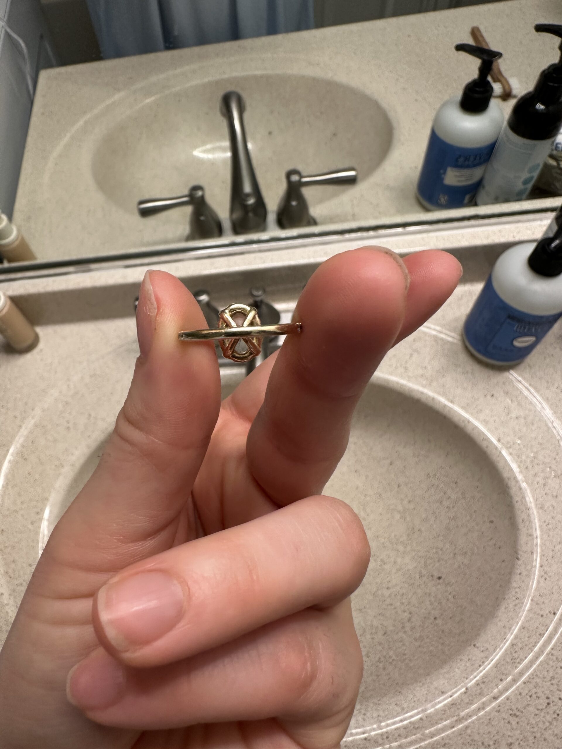 Not Sure/Unknown 1.73 Carat F VS1 Oval Lab Grown Diamond Ring - Image 2