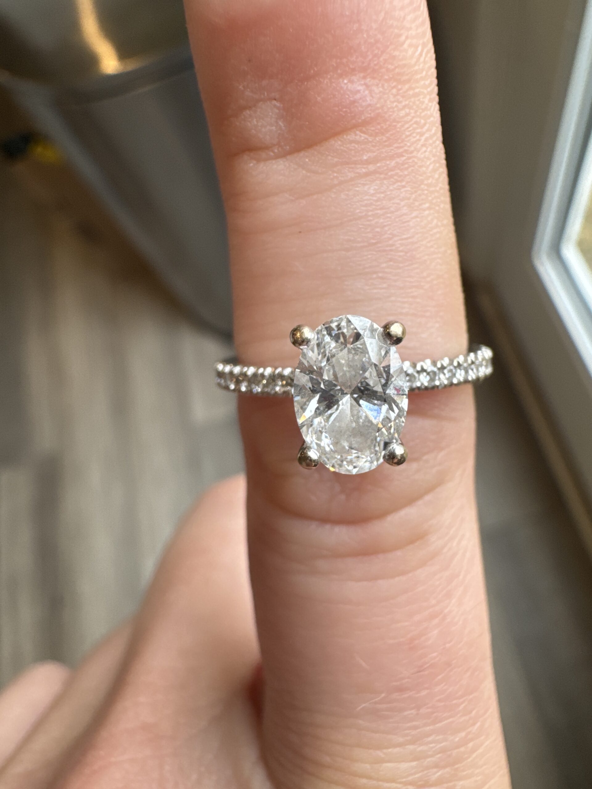 GCAL 1.07 Carat D IF Oval Lab Grown Diamond Ring - Image 2