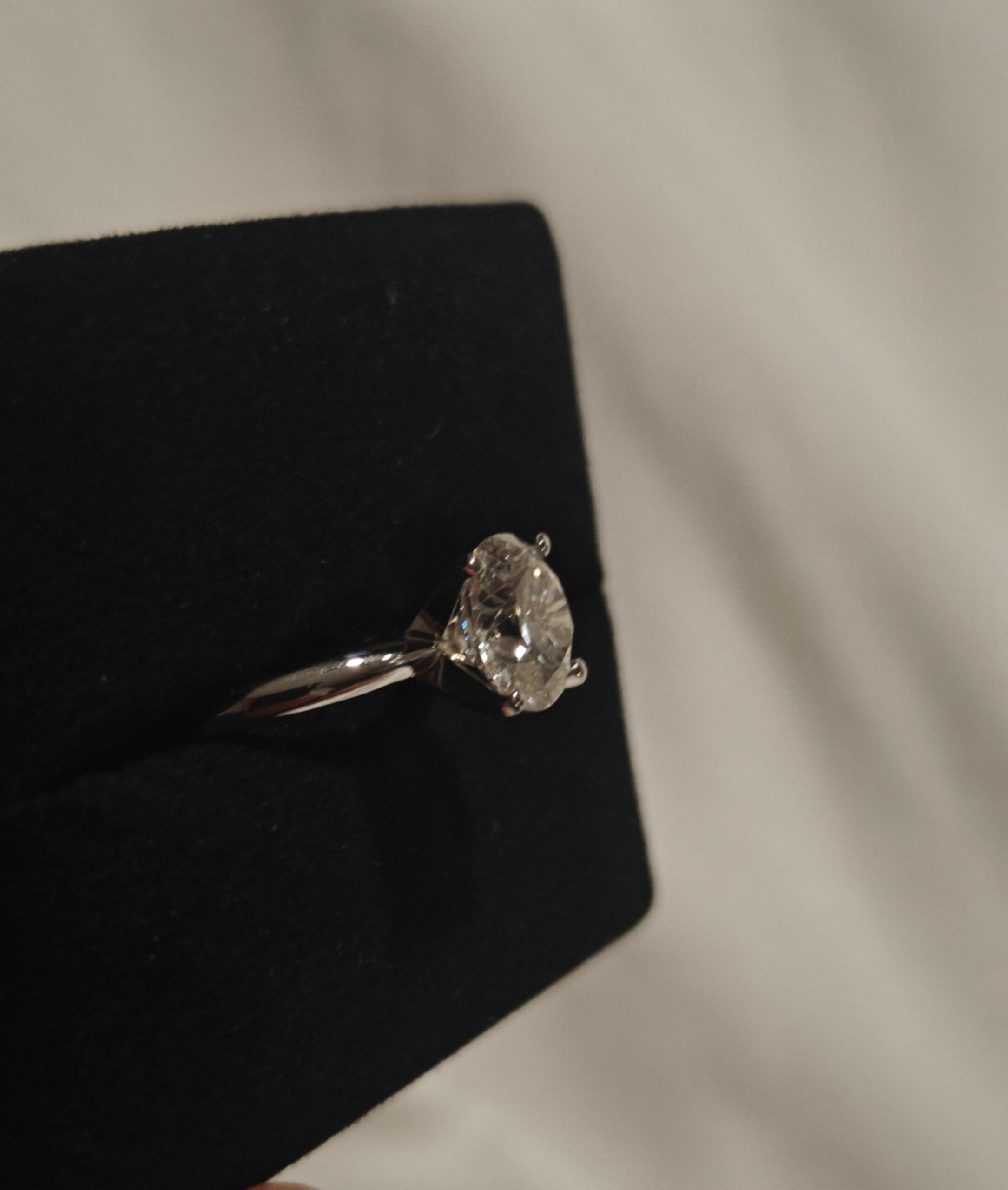 GSI 3.06 Carat H VS1 Round Lab Grown Diamond 14 Karat White Gold Ring - Image 2