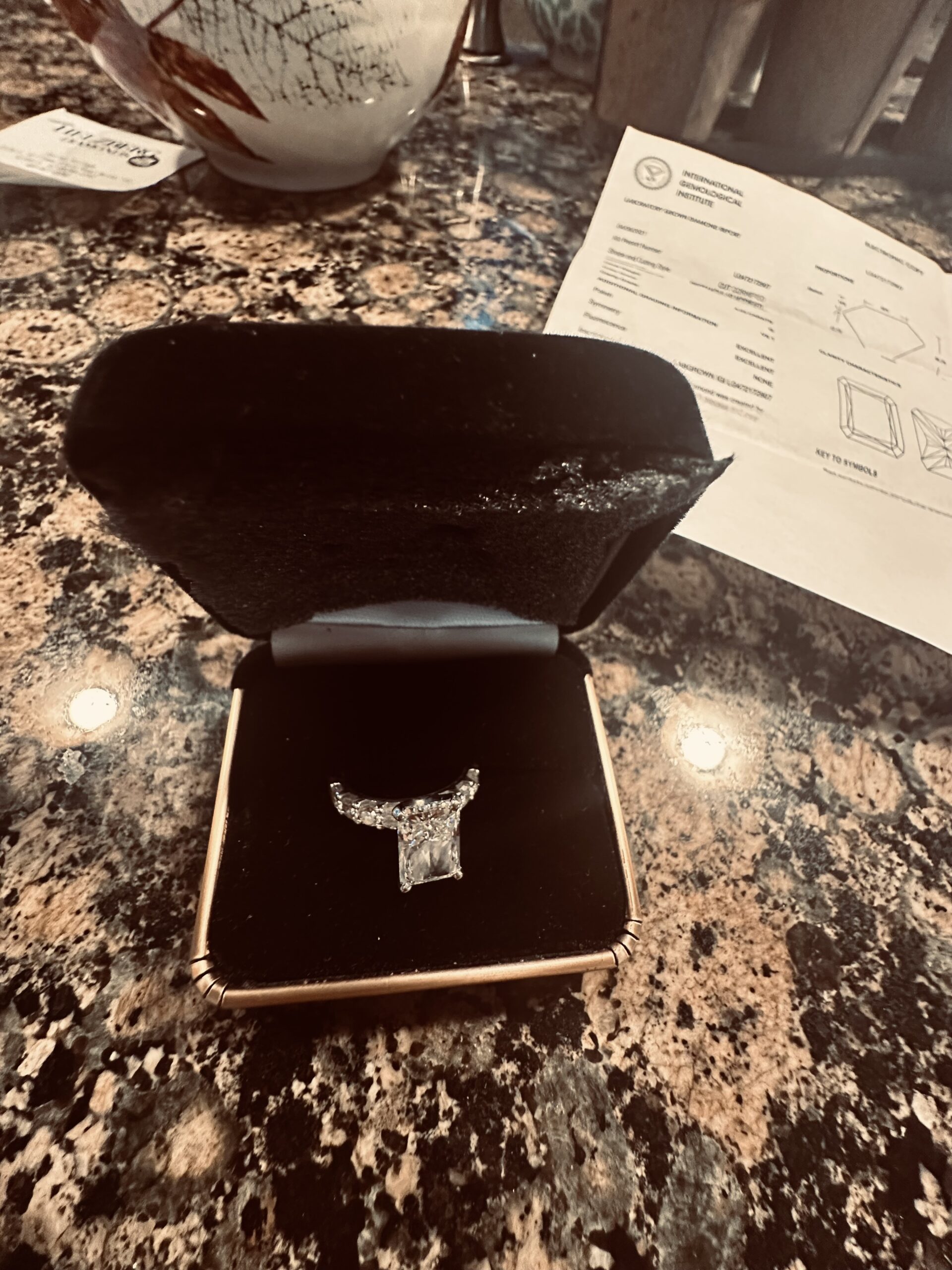 GSI 4.03 Carat E VS1 Radiant Lab Grown Diamond Ring - Image 5