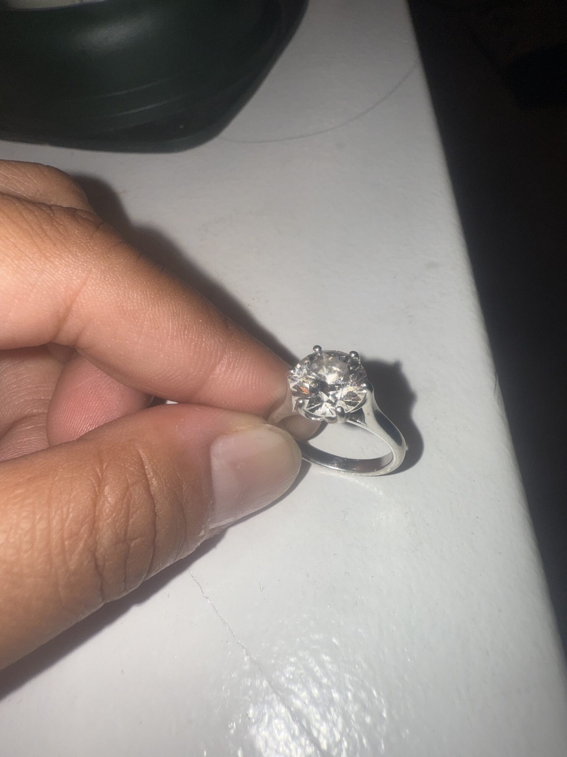 IGI 3.01 Carat H VS2 Round Lab Grown Diamond Ring - Image 4