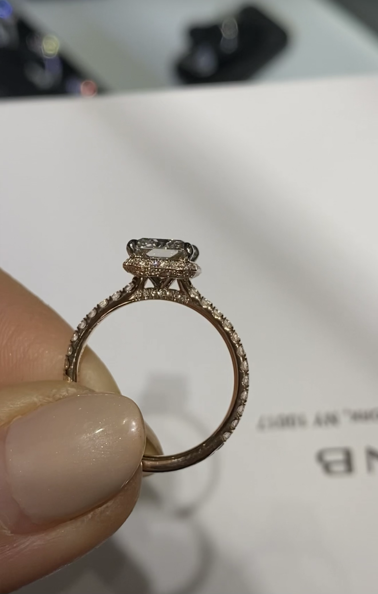 IGI 2.29 Carat F VS2 Radiant Lab Grown Diamond Ring - Image 5