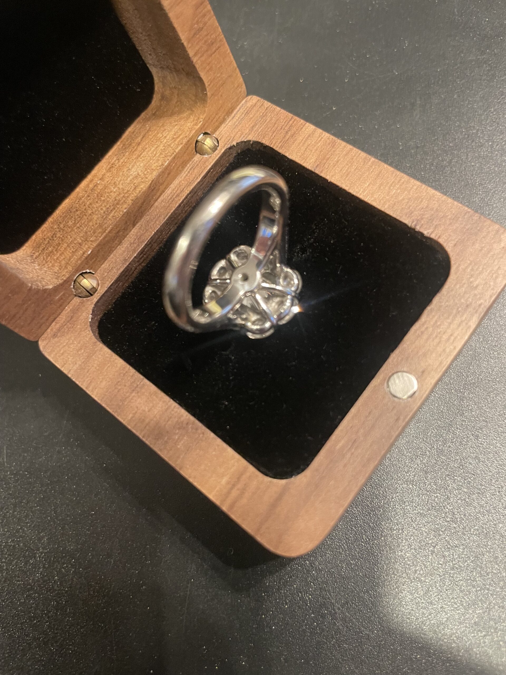 Not Sure/Unknown 2.51 Carat G VVS2 Cushion Lab Grown Diamond Ring - Image 2