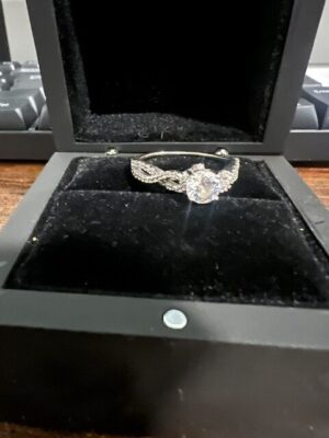 Not Sure/Unknown 0.76 Carat D IF Round Lab Grown Diamond Ring