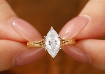 IGI 1.02 Carat D VVS2 Marquise Lab Grown Diamond Ring - Image 4