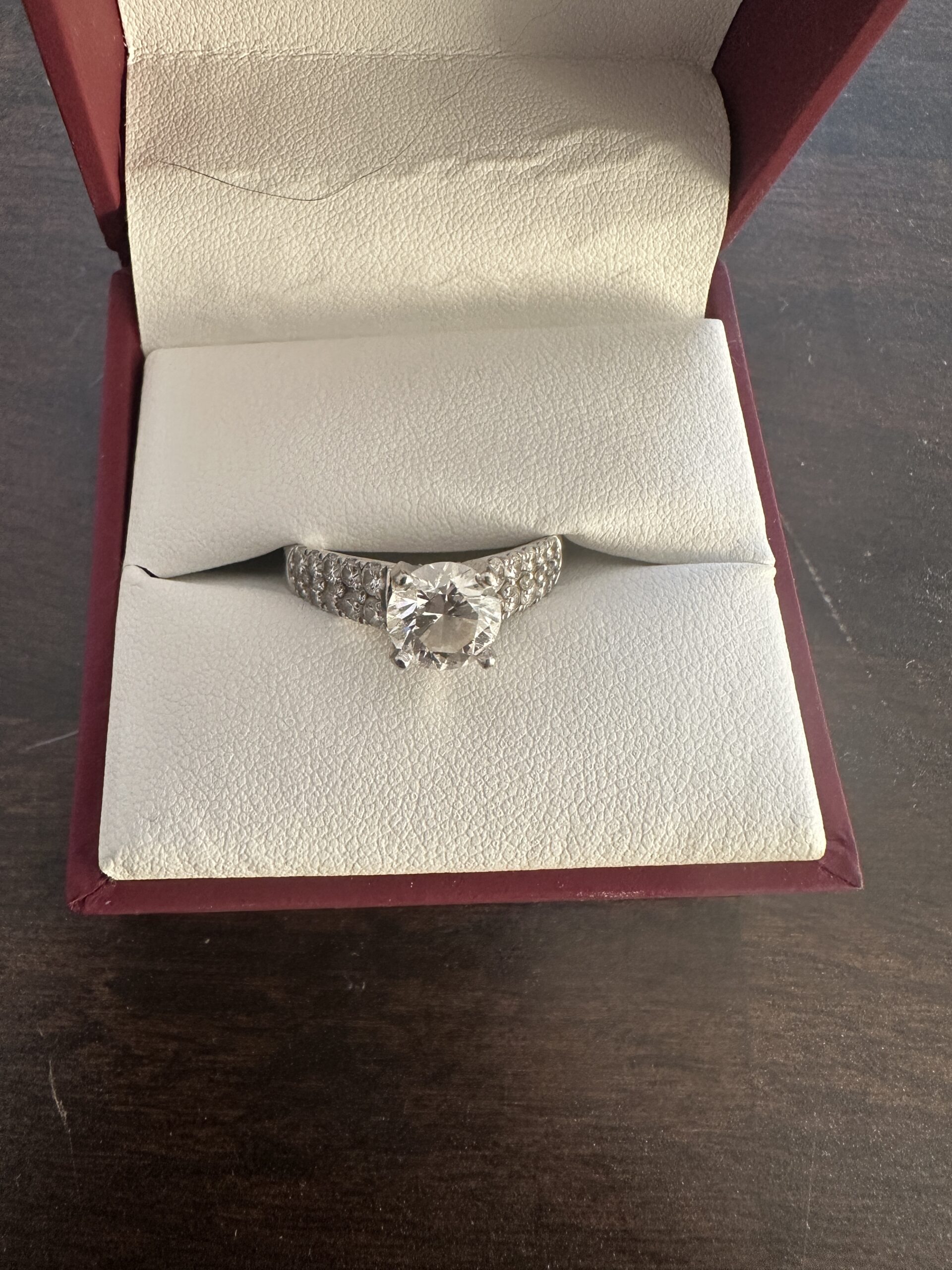 IGI 3.7 Carat D VVS2 Round Lab Grown Diamond Ring - Image 7