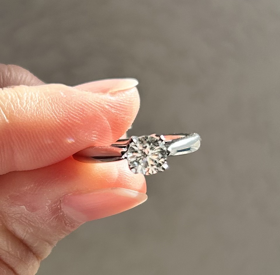 Not Sure/Unknown 0.73 Carat H SI2 Round Natural Diamond Diamond Ring - Image 3