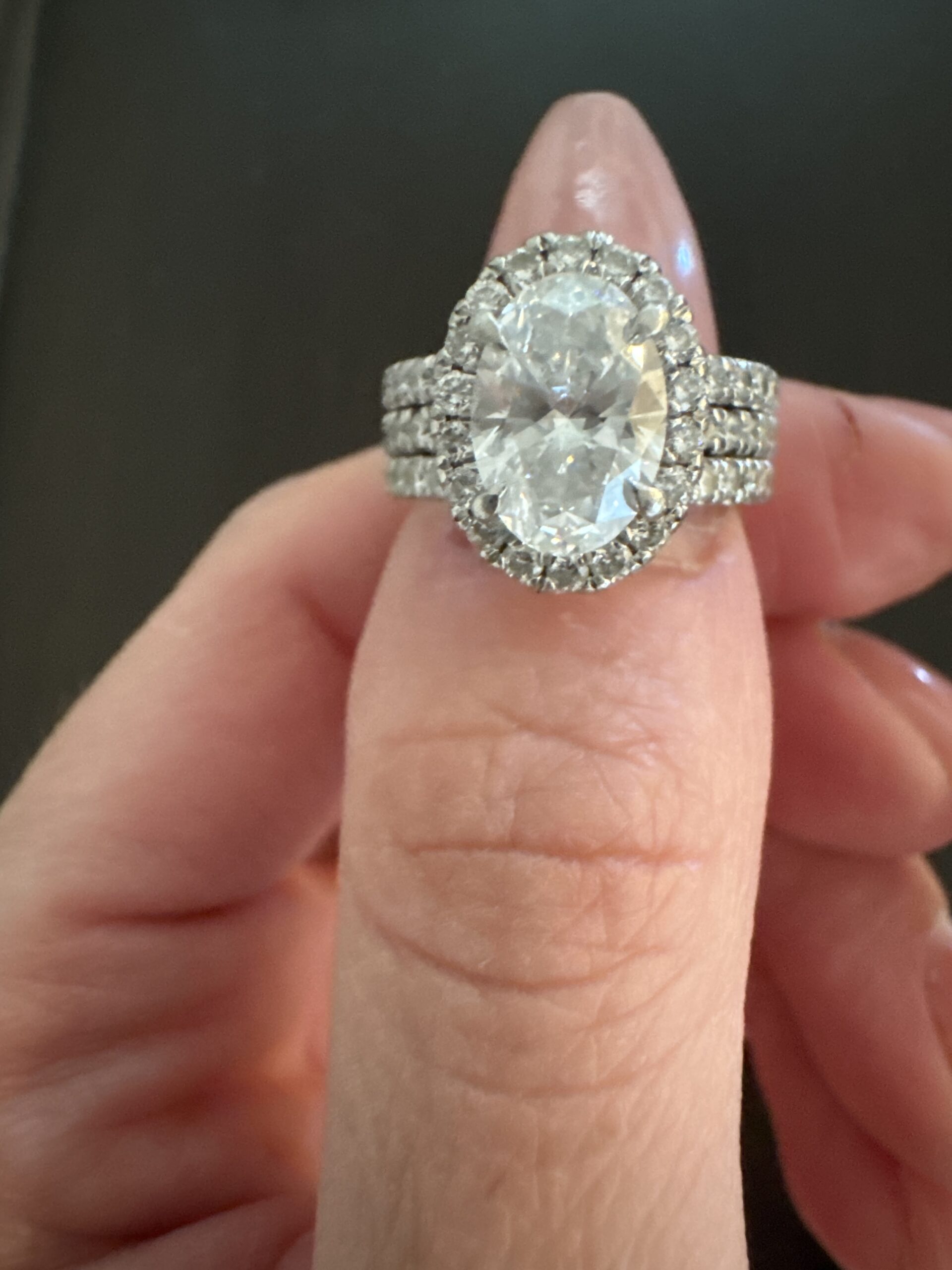 GCAL 1.54 Carat D VS1 Oval Lab Grown Diamond Ring - Image 3