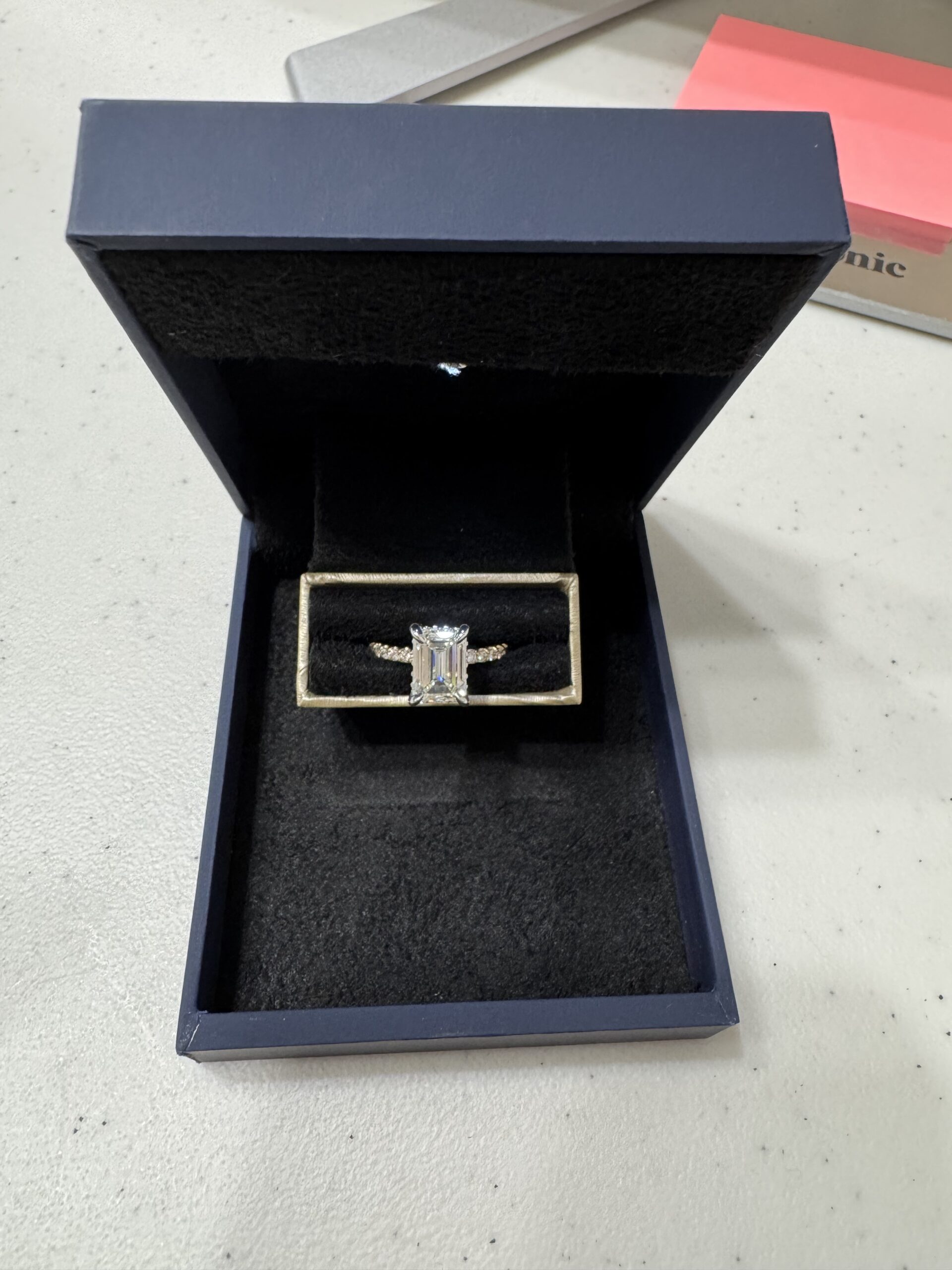 IGI 3.29 Carat J VVS2 Emerald Lab Grown Diamond Ring - Image 4