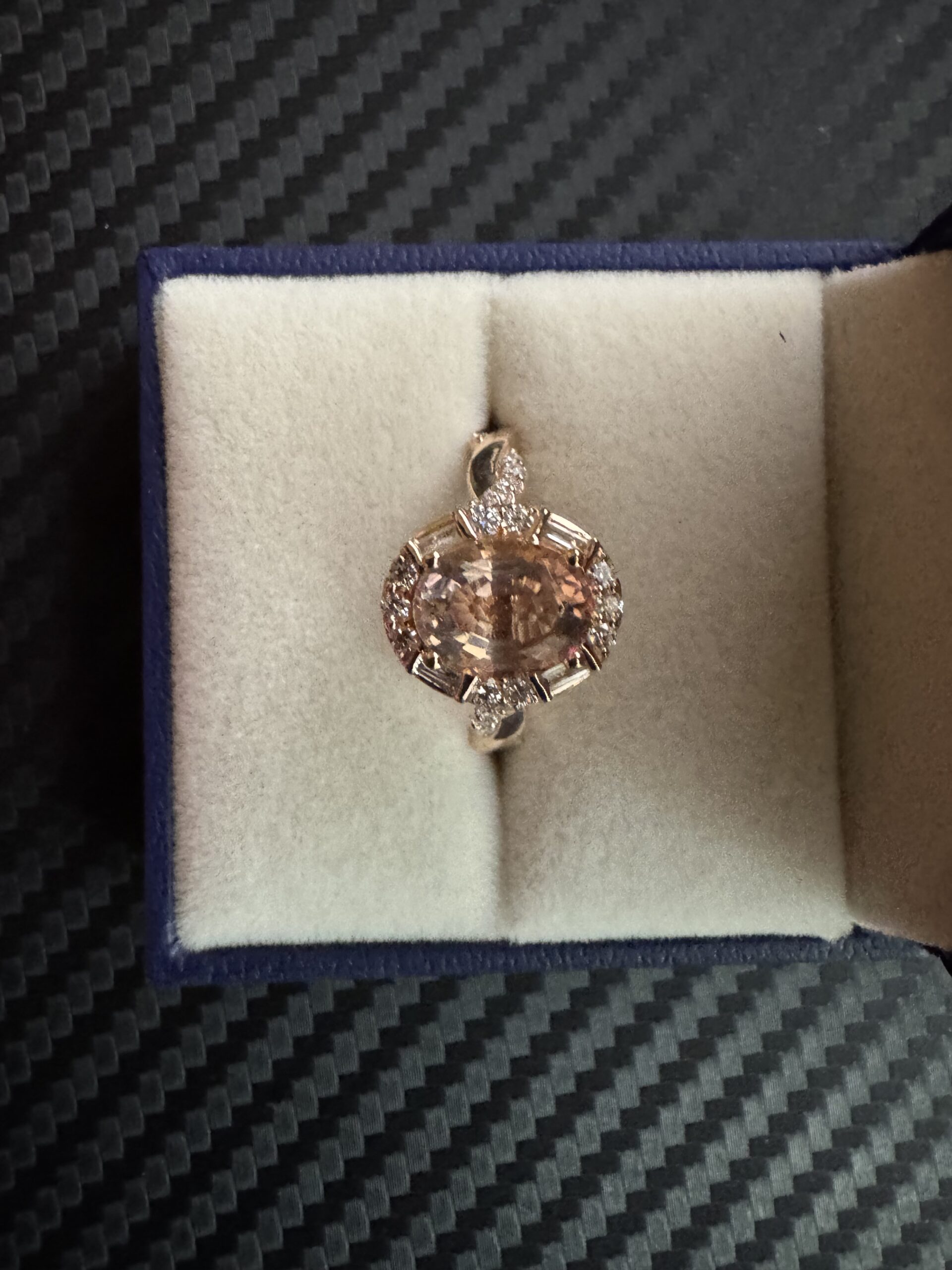 Not Sure/Unknown 2.06 Carat VS2 G Oval Lab Grown Diamond Ring - Image 2