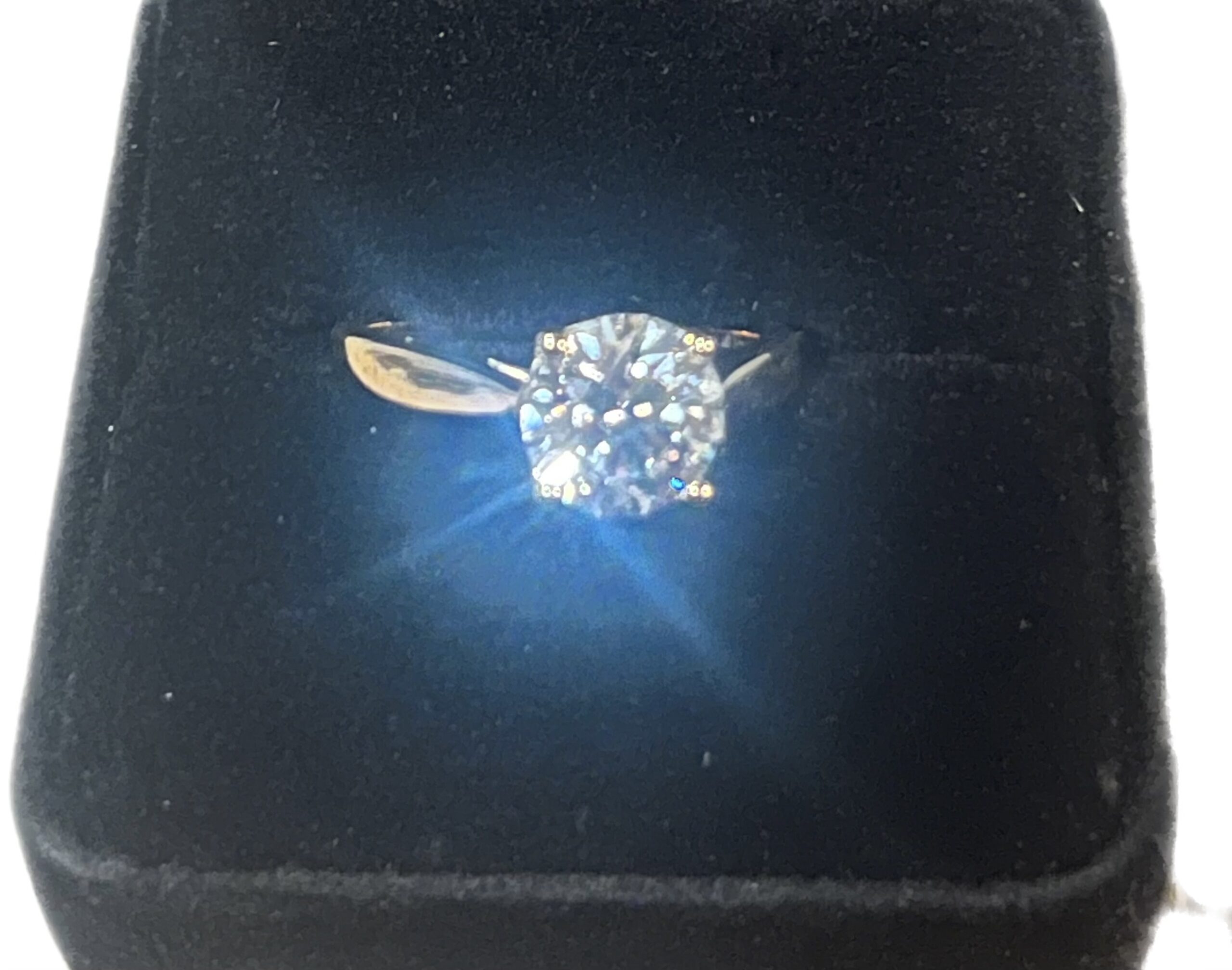 IGI 2.16 Carat I VS2 Round Lab Grown Diamond Ring - Image 5