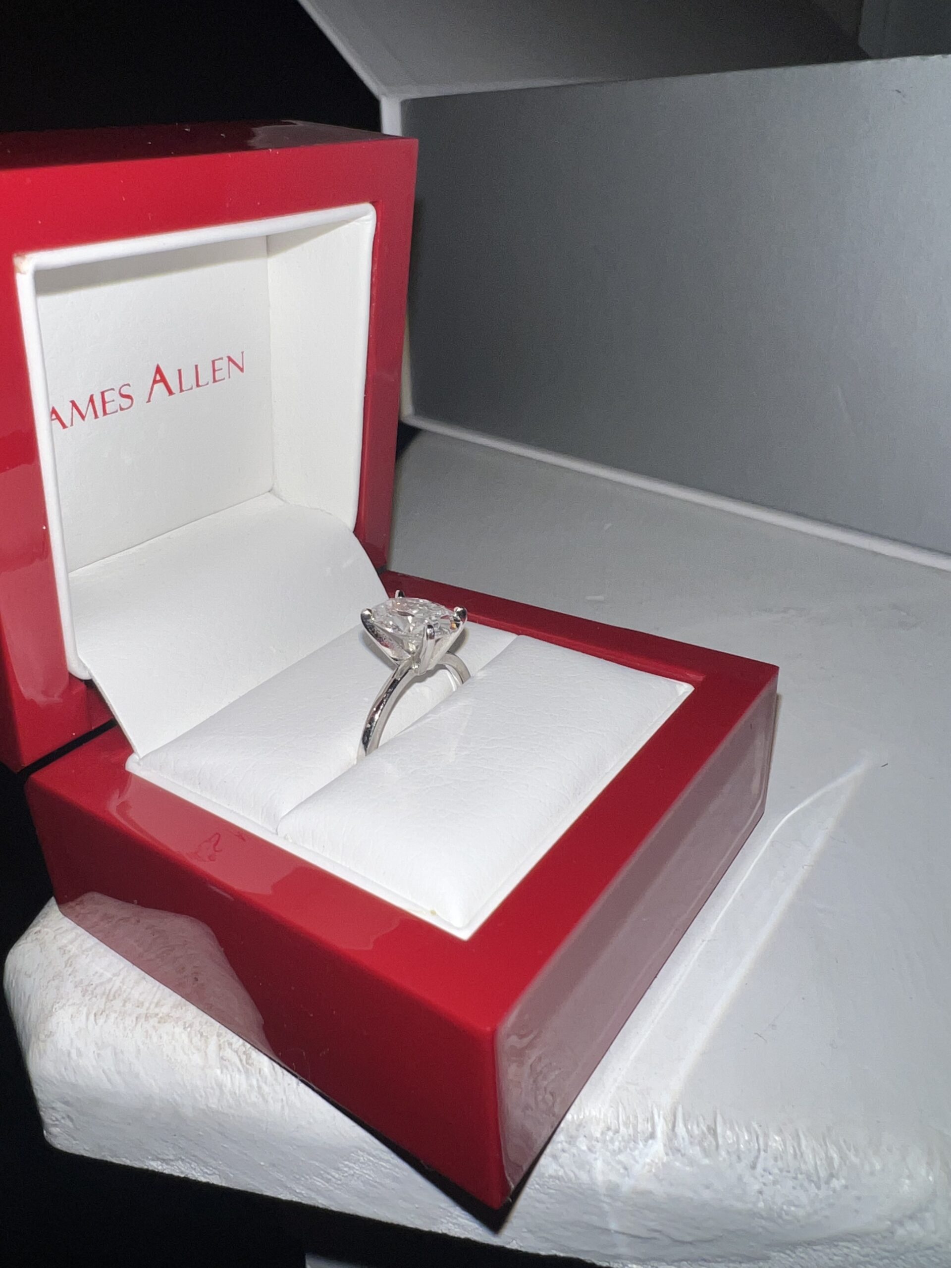 Not Sure/Unknown 2.19 Carat D VVS2 Oval Lab Grown Diamond Ring - Image 2