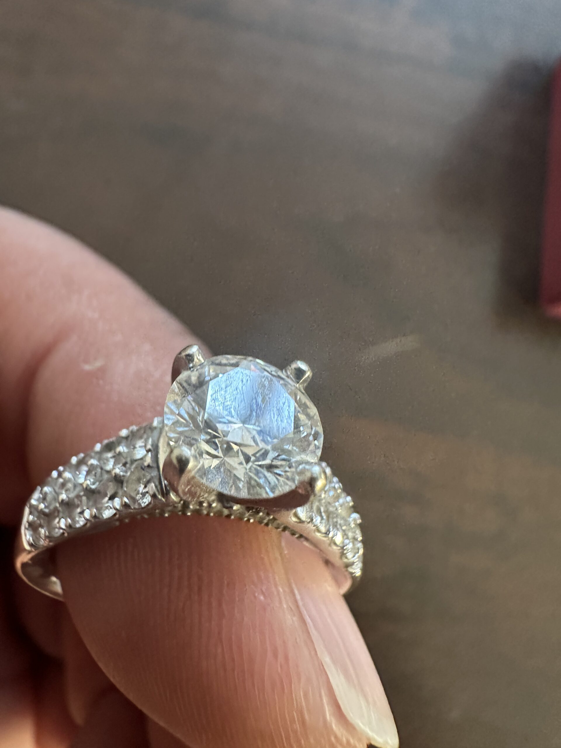 IGI 3.7 Carat D VVS2 Round Lab Grown Diamond Ring - Image 6