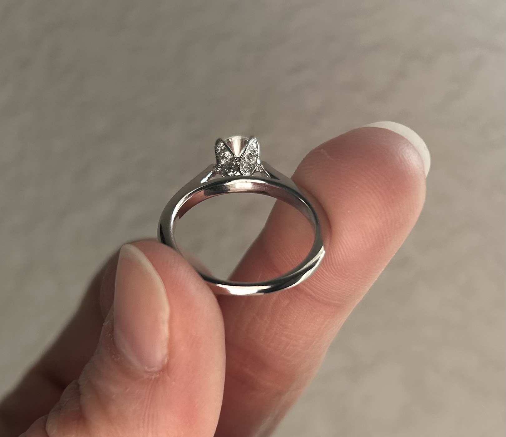 Not Sure/Unknown 0.73 Carat H SI2 Round Natural Diamond Diamond Ring - Image 10