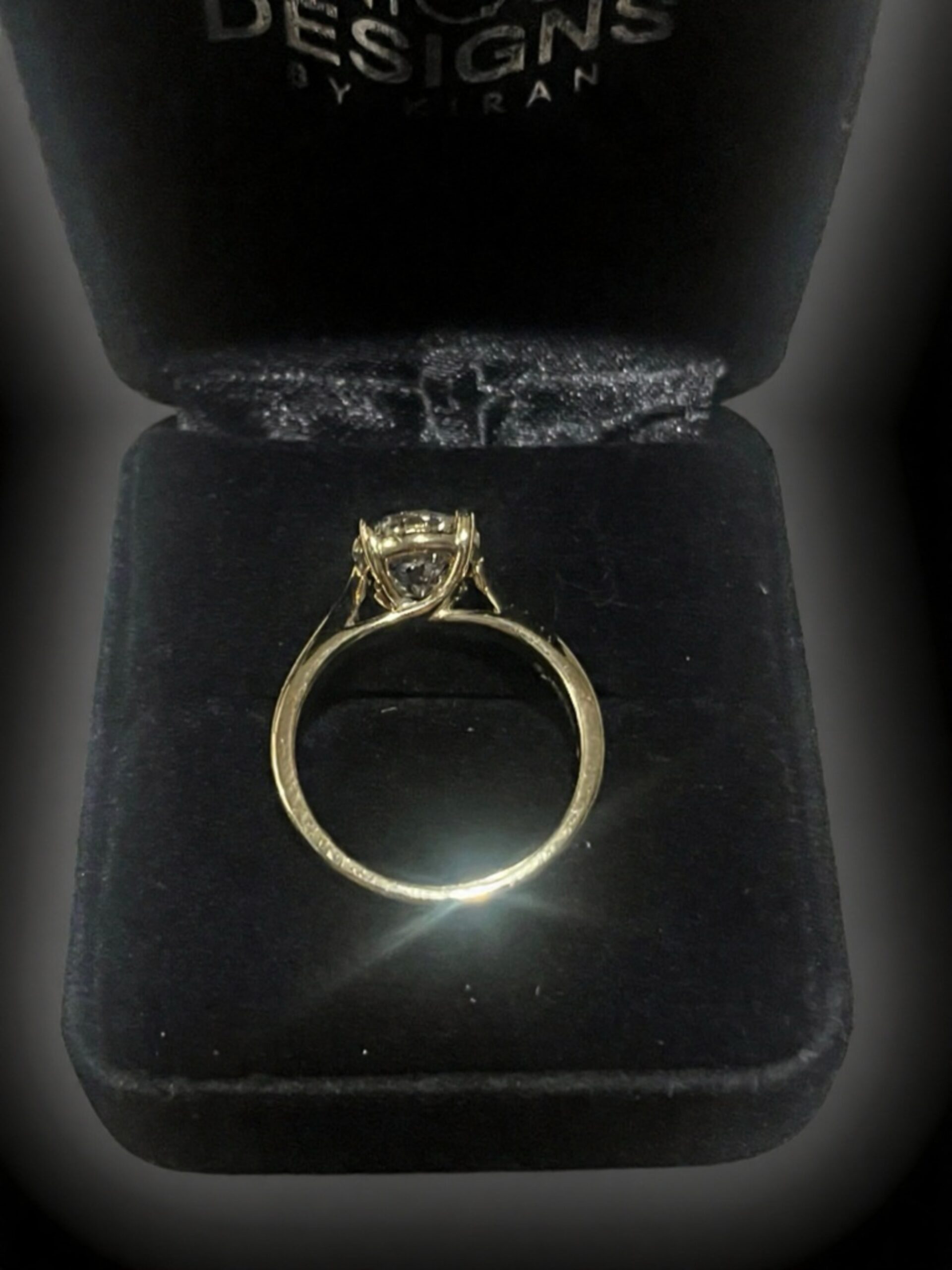 IGI 2.16 Carat I VS2 Round Lab Grown Diamond Ring - Image 2