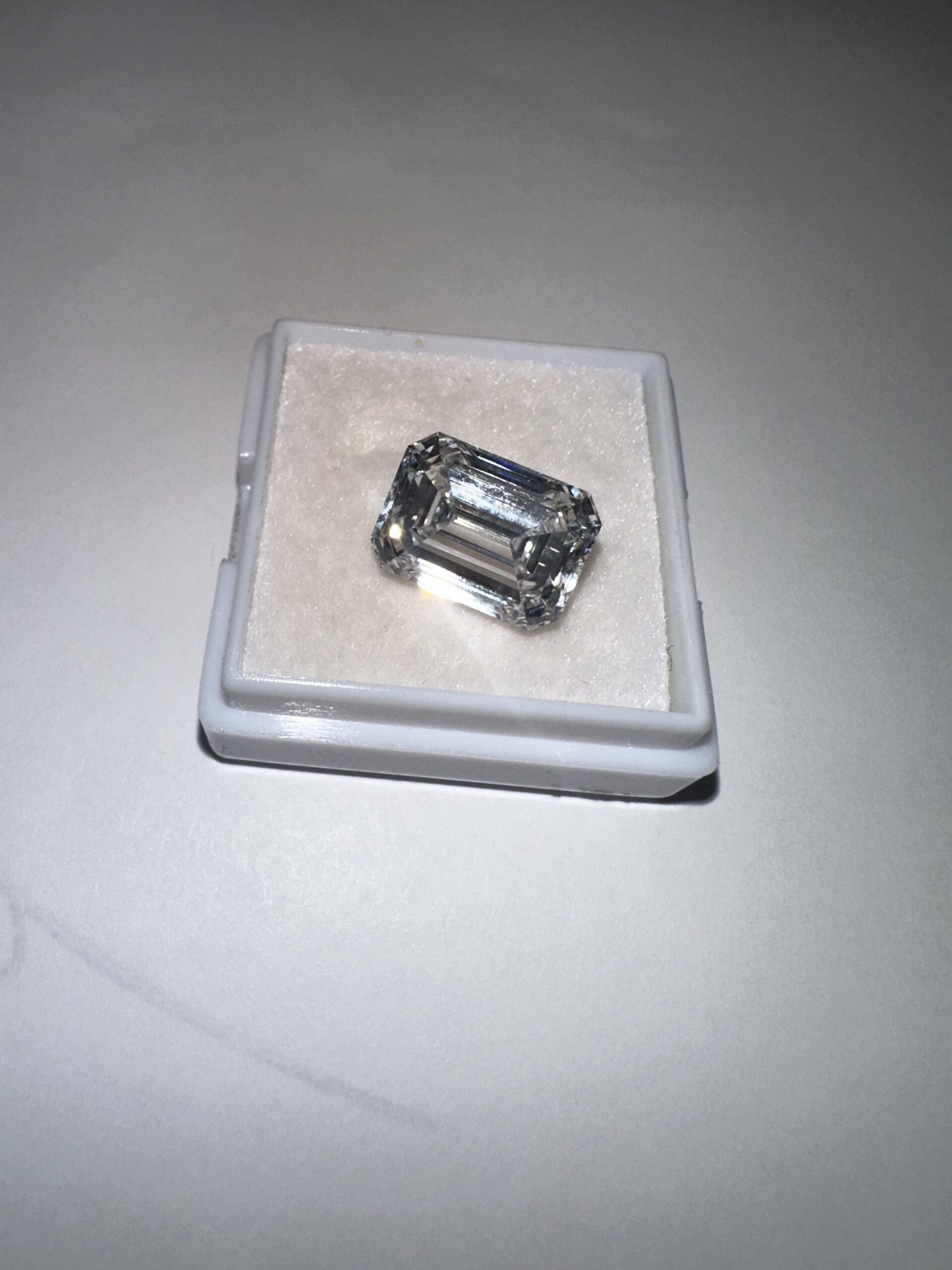 IGI 5.07 Carat E VVS2 Emerald Lab Grown Diamond Loose Diamond - Image 2