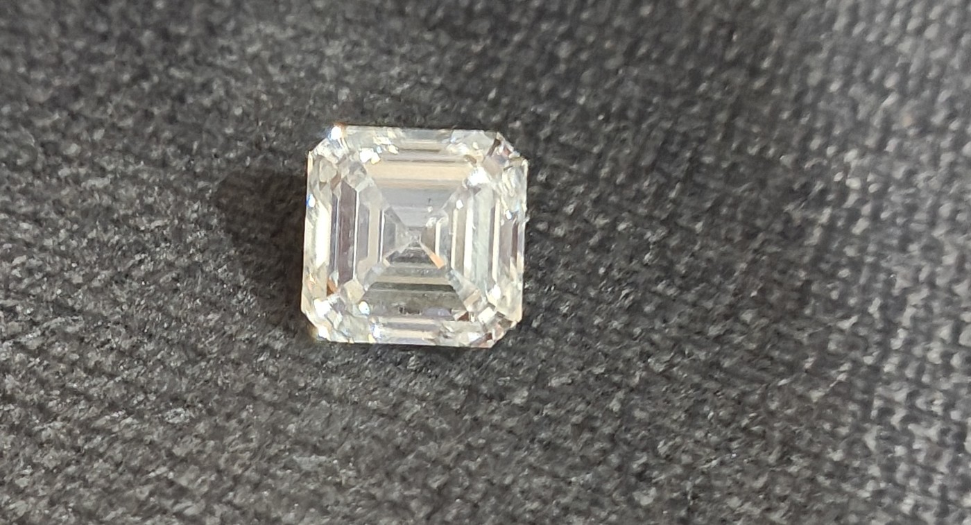 IGI 3.99 Carat F VS1 Asscher Lab Grown Diamond Loose Diamond - Image 2