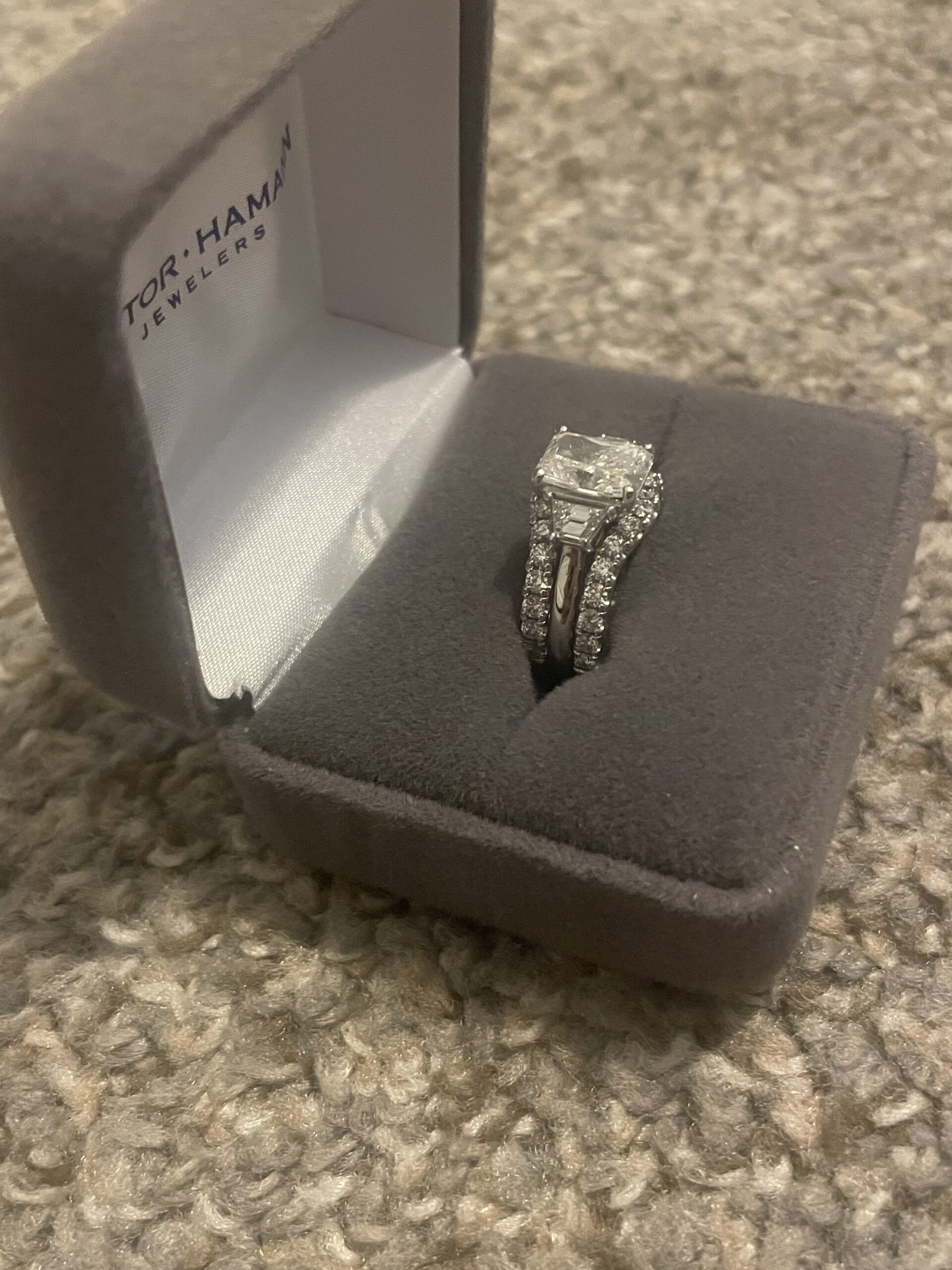Not Sure/Unknown 2 Carat F VS1 Radiant Lab Grown Diamond Ring - Image 3
