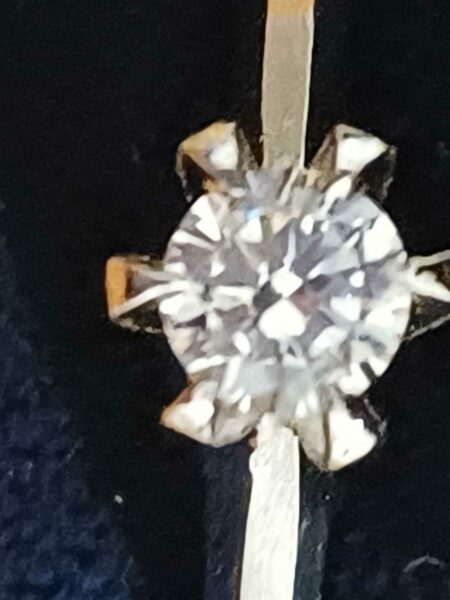 0.69 CT Vintage Diamond Ring - Image 7