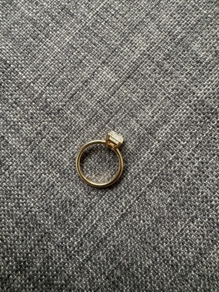 2.02 E,vs1 Emerald Cut-Lab Grown Diamond Ring - Image 3