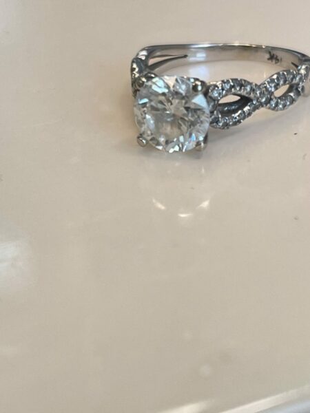 2.53 CT H I1 Round Brilliant Diamond Ring - Image 4