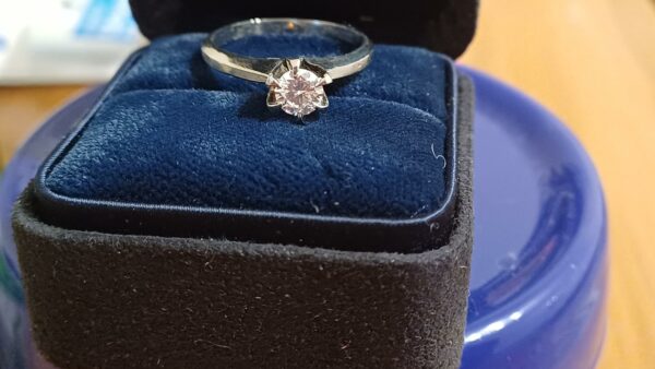 0.69 CT Vintage Diamond Ring - Image 12